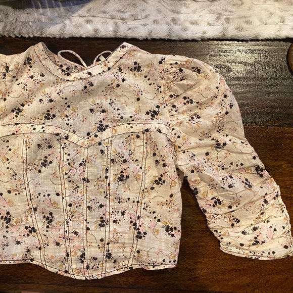 Crop Blouse - Picture 3 of 5